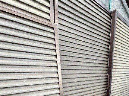 施工前の雨戸・戸袋